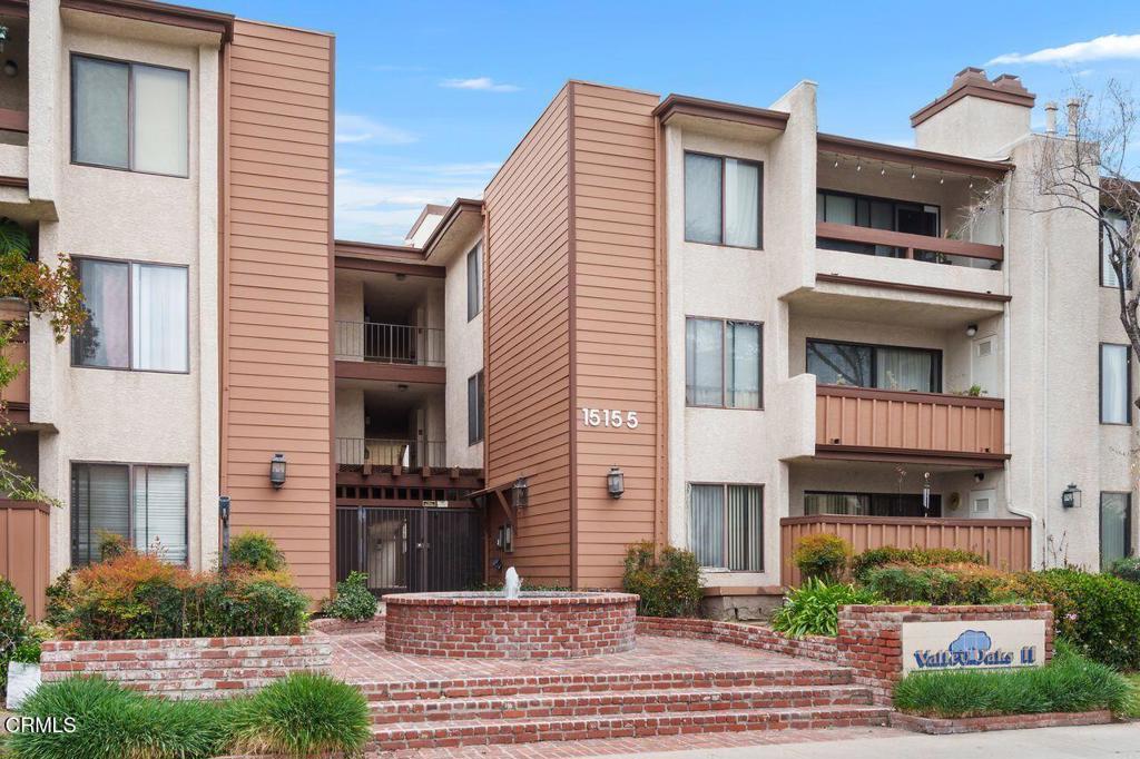 15155 Sherman Way 57