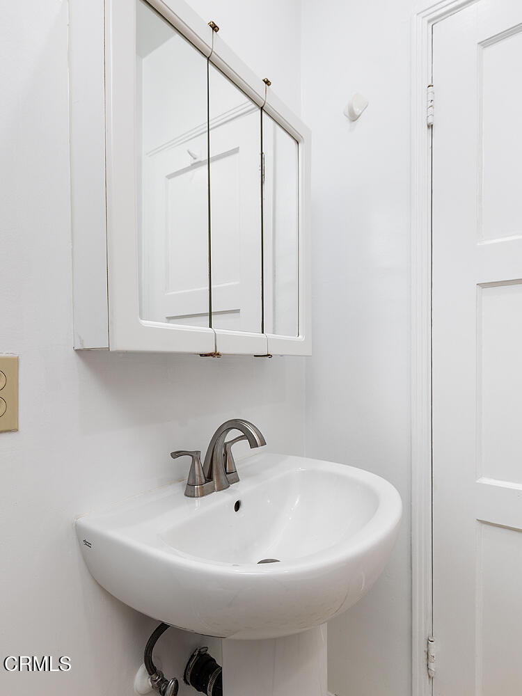 1066 E Woodbury Road