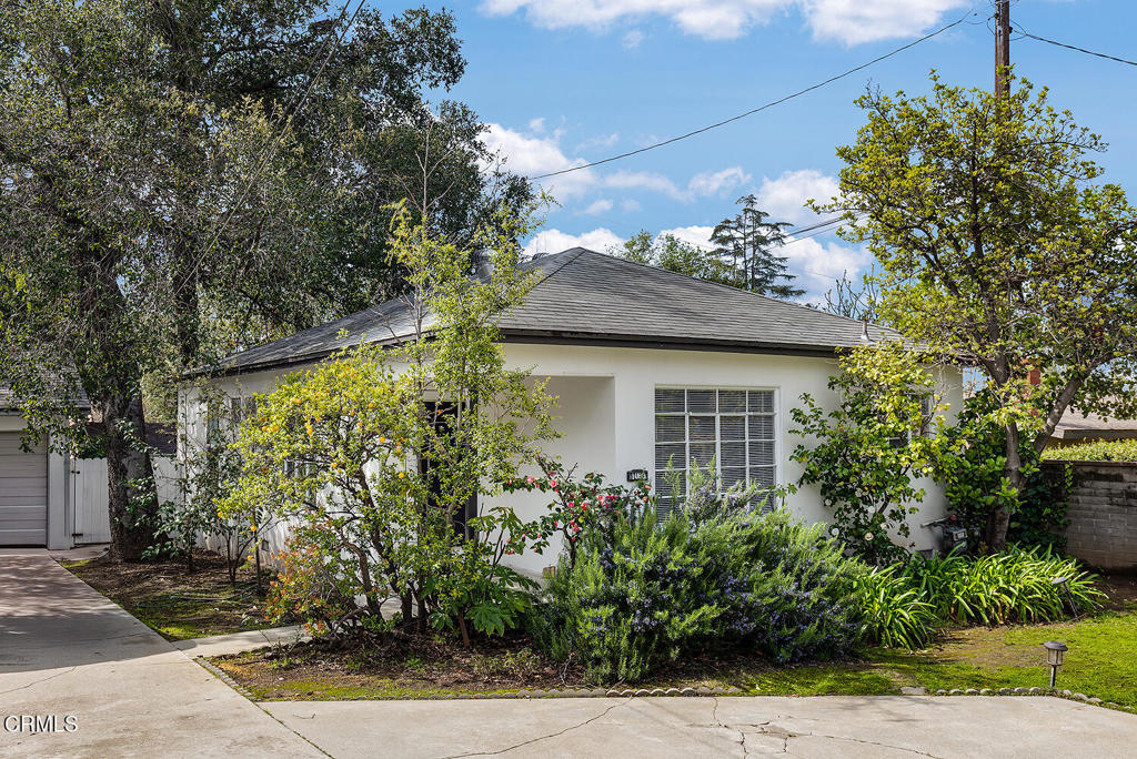 1066 E Woodbury Road