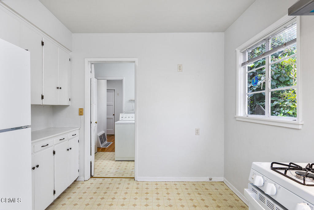 1066 E Woodbury Road