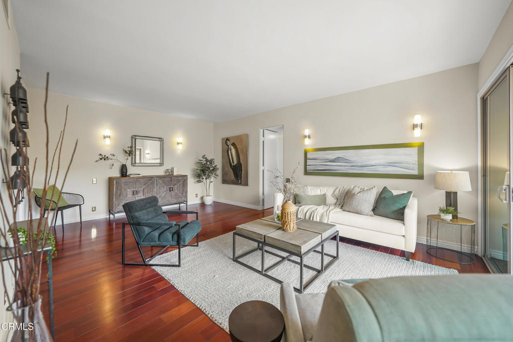 985 E California Boulevard 301