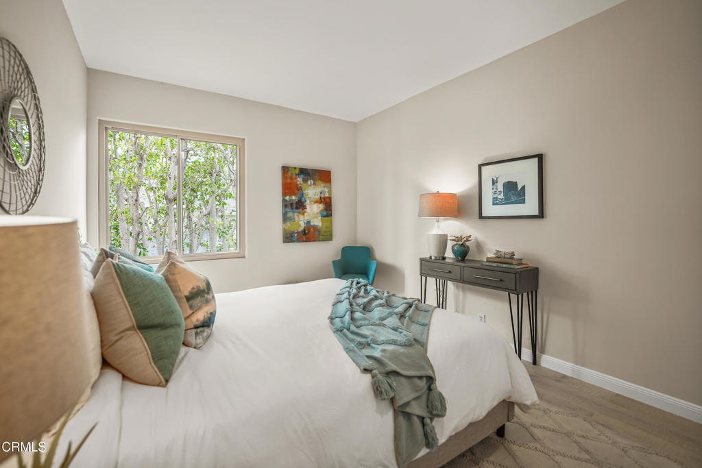 985 E California Boulevard 301