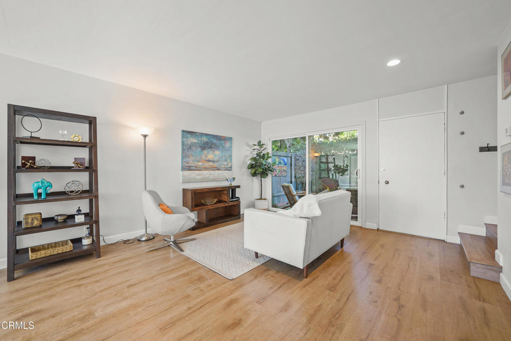 708 W Sierra Madre Boulevard 38