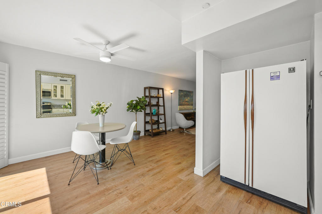 708 W Sierra Madre Boulevard 38