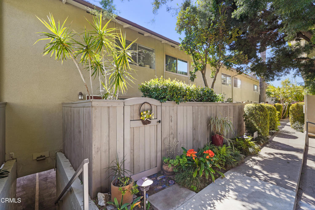 708 W Sierra Madre Boulevard 38