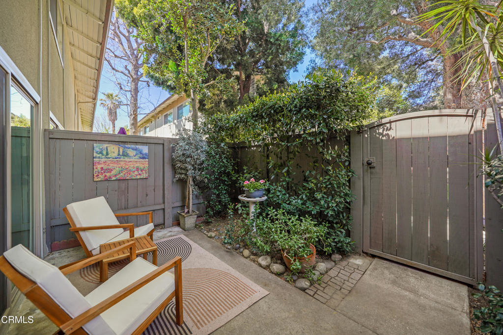 708 W Sierra Madre Boulevard 38