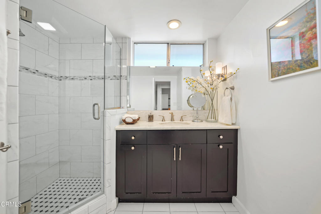 708 W Sierra Madre Boulevard 38