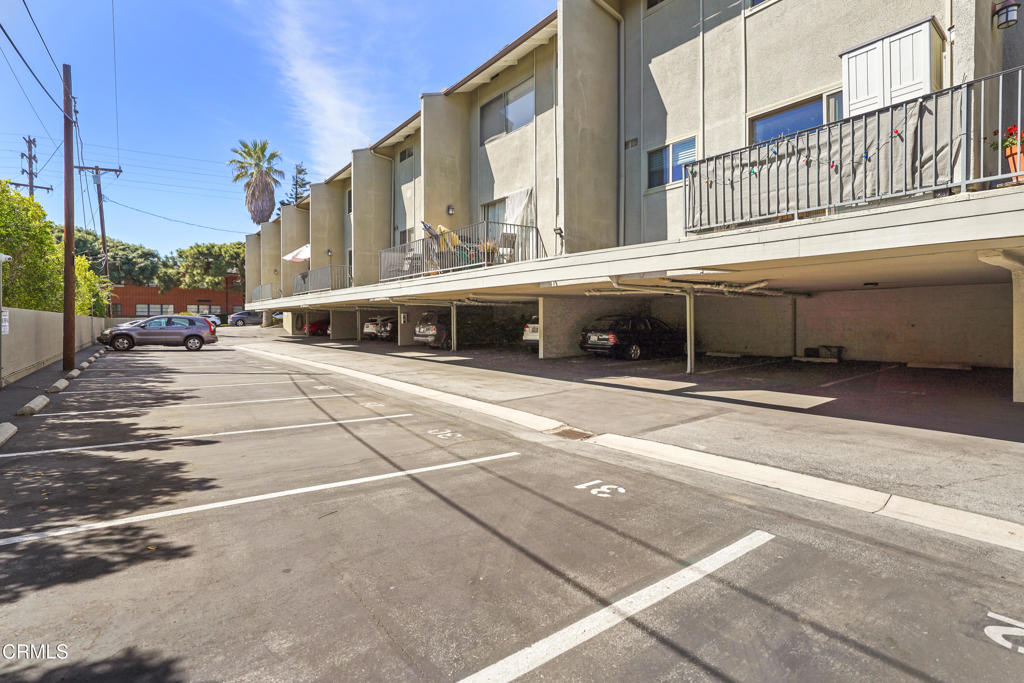 708 W Sierra Madre Boulevard 38