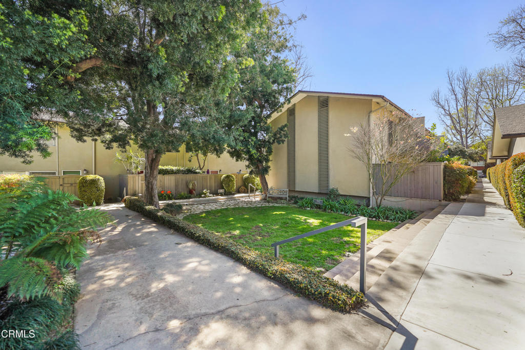 708 W Sierra Madre Boulevard 38