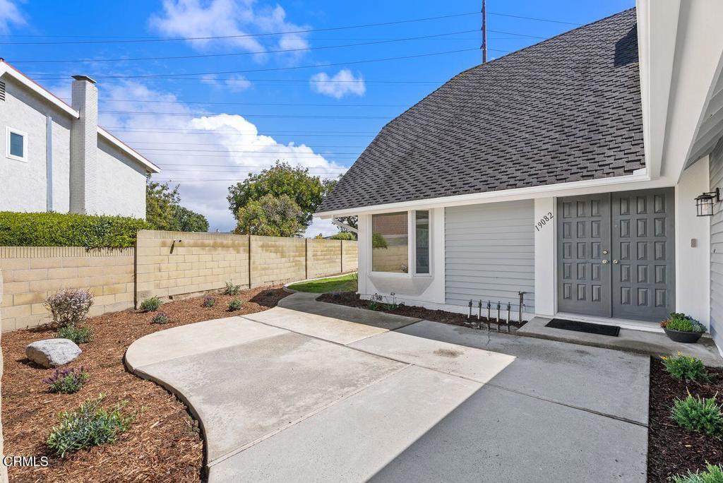 19082 Plum Tree Lane