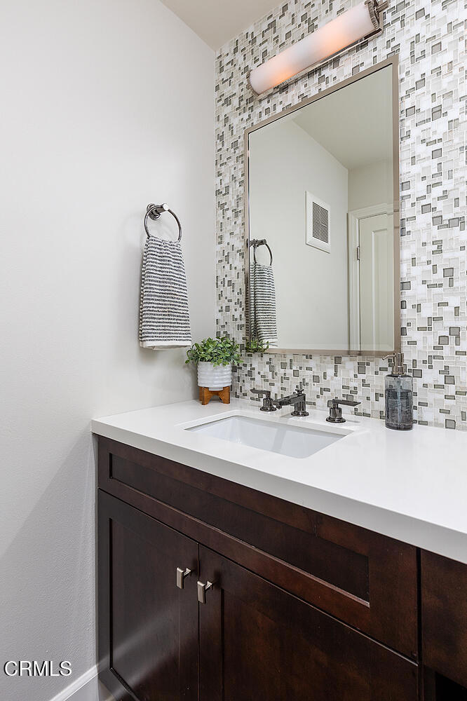 1202 Indiana Avenue 8