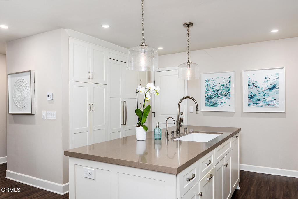 1202 Indiana Avenue 8