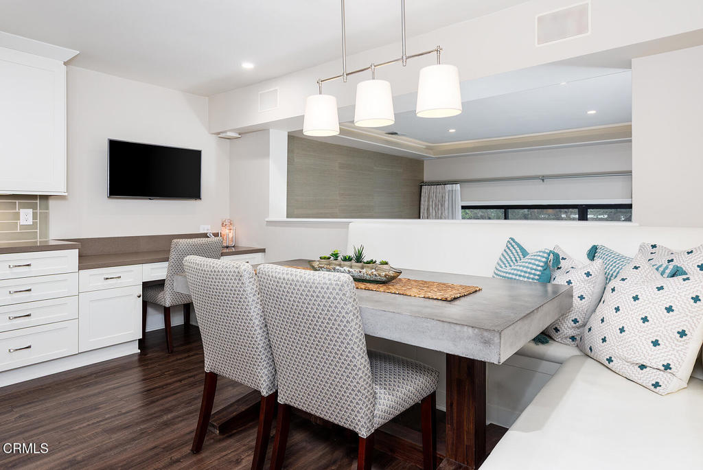 1202 Indiana Avenue 8