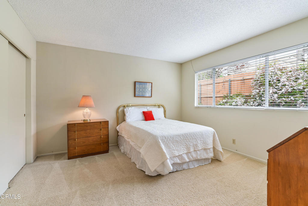 1743 Via Del Rey