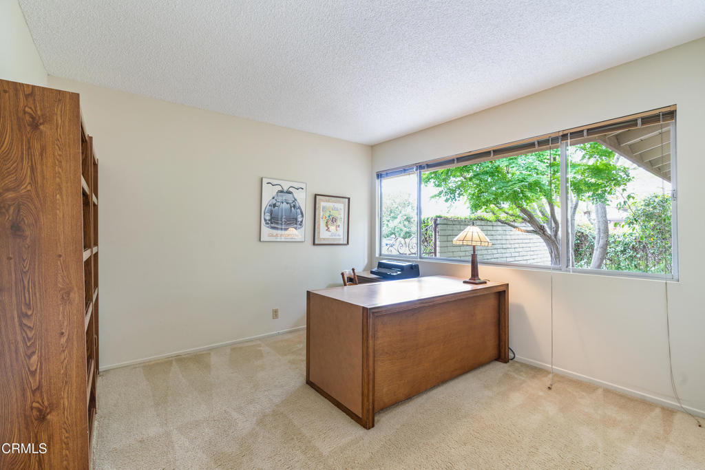1743 Via Del Rey