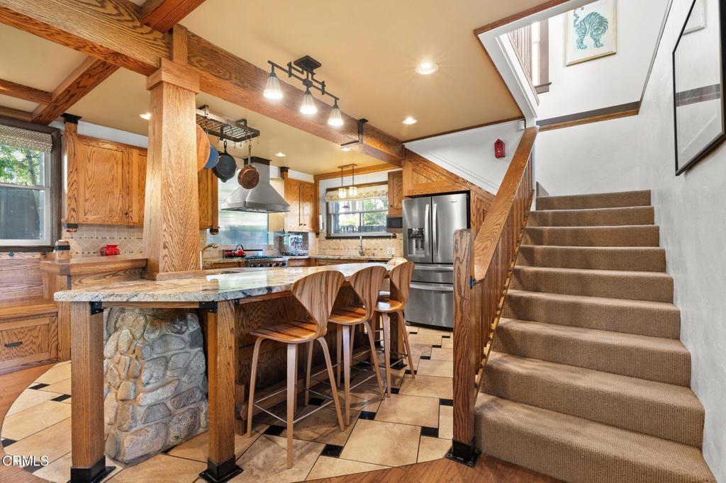 30 W Laurel Avenue