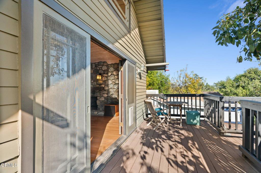 30 W Laurel Avenue