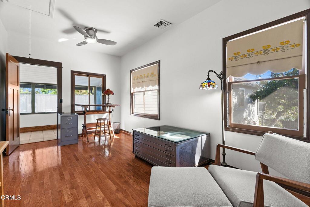 30 W Laurel Avenue