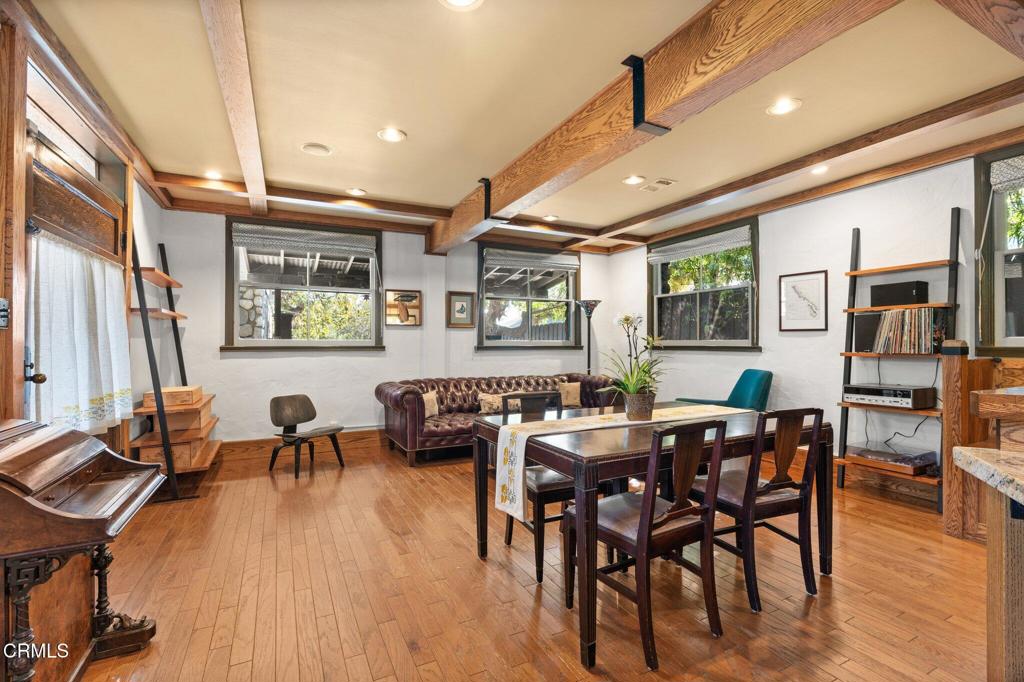 30 W Laurel Avenue