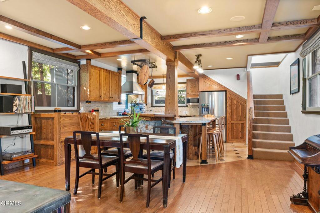 30 W Laurel Avenue