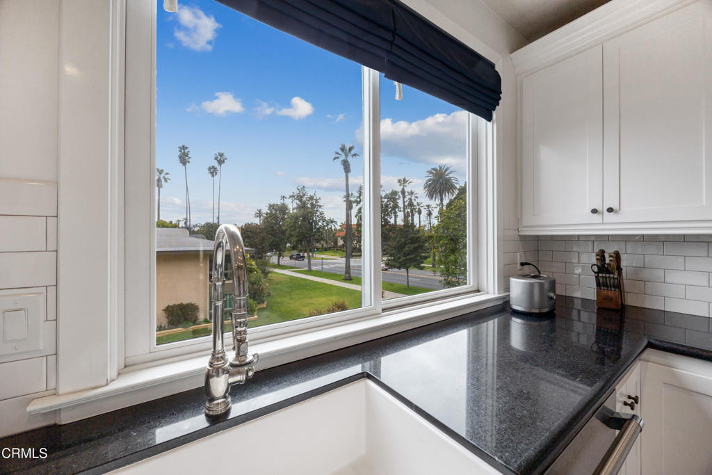 380 S Orange Grove Boulevard 6
