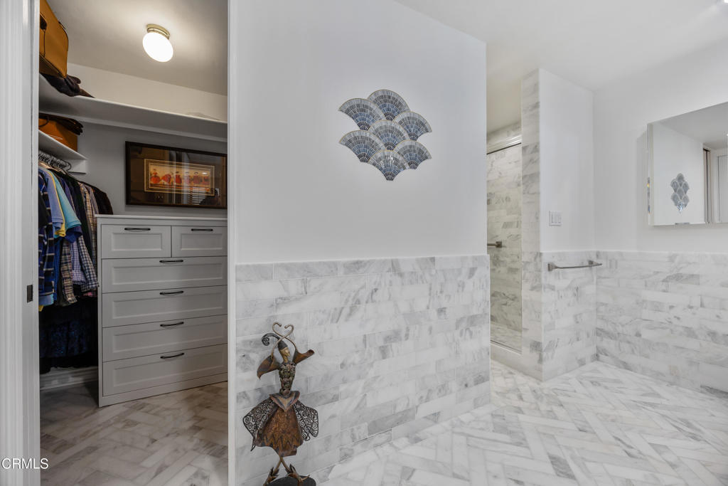 380 S Orange Grove Boulevard 6