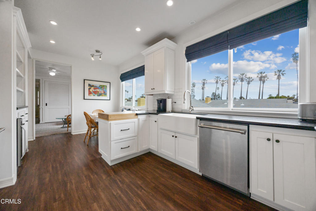 380 S Orange Grove Boulevard 6