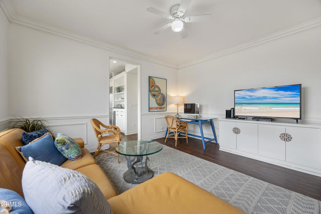 380 S Orange Grove Boulevard 6