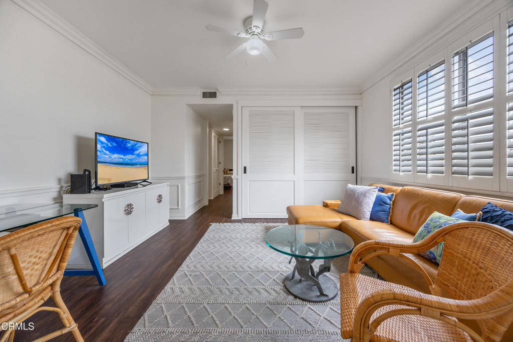 380 S Orange Grove Boulevard 6