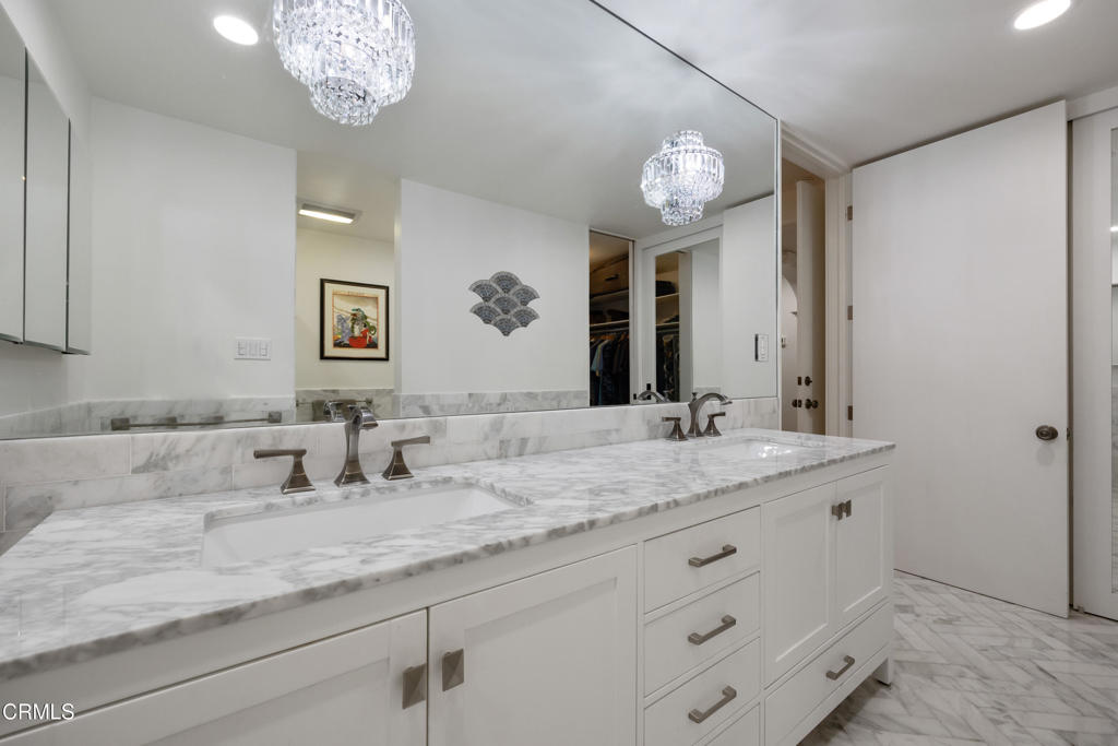 380 S Orange Grove Boulevard 6