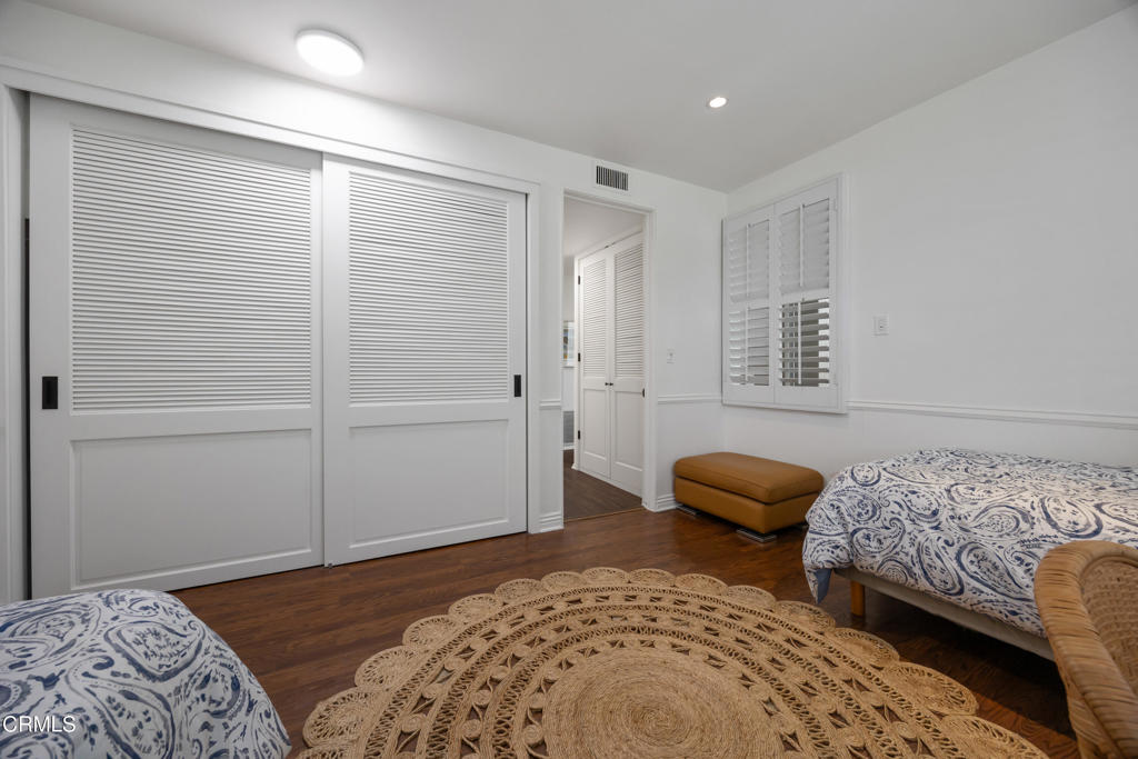 380 S Orange Grove Boulevard 6