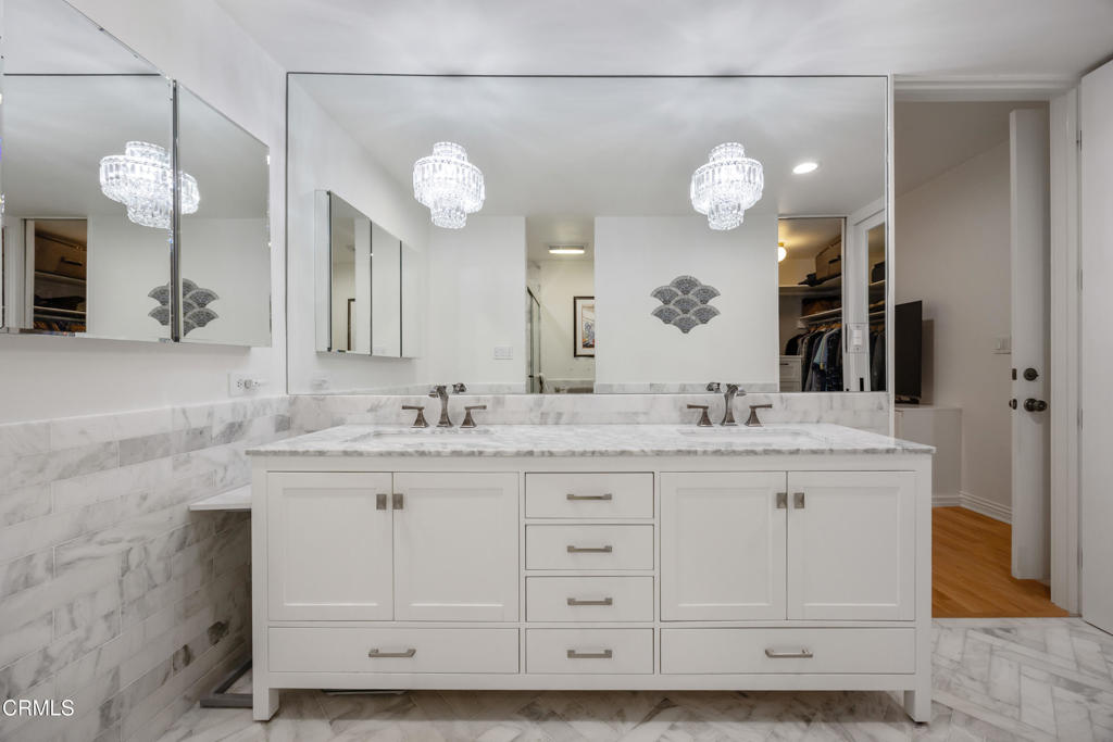 380 S Orange Grove Boulevard 6