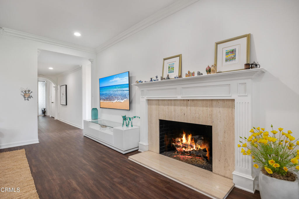 380 S Orange Grove Boulevard 6