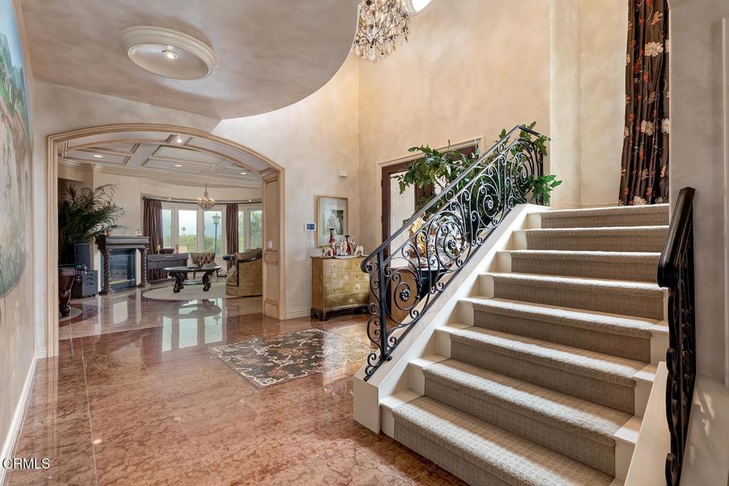 868 Braewood Court