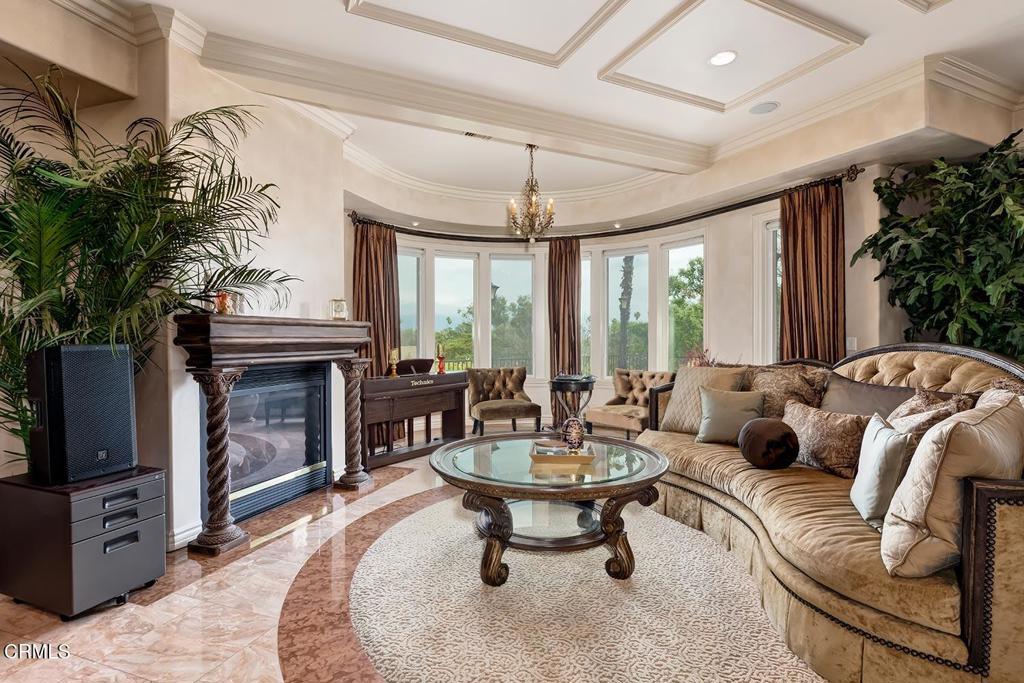 868 Braewood Court