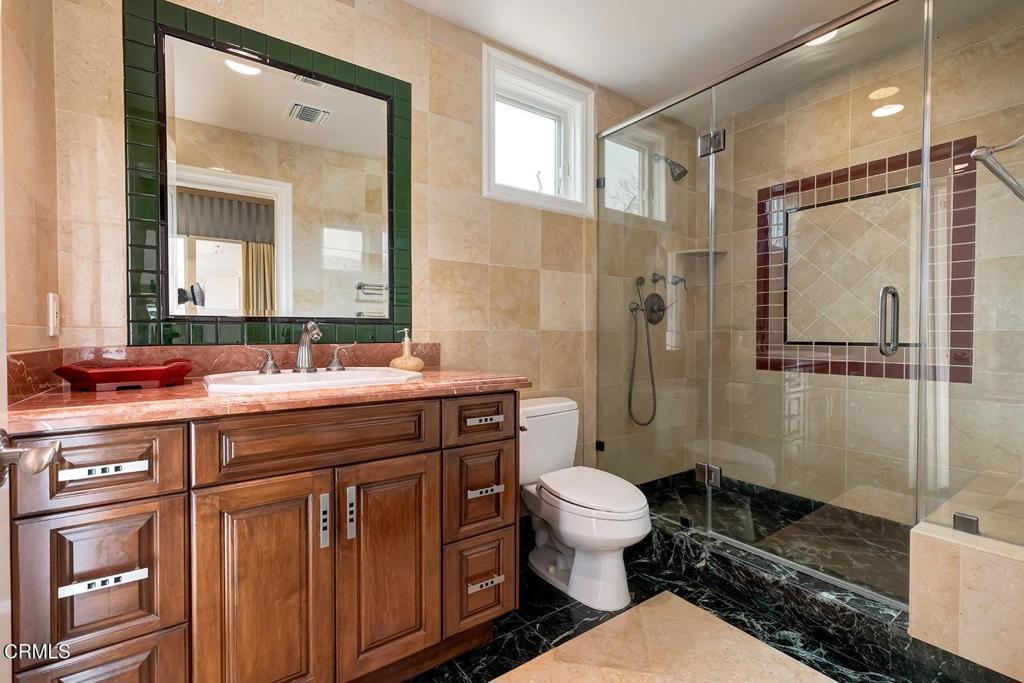 868 Braewood Court