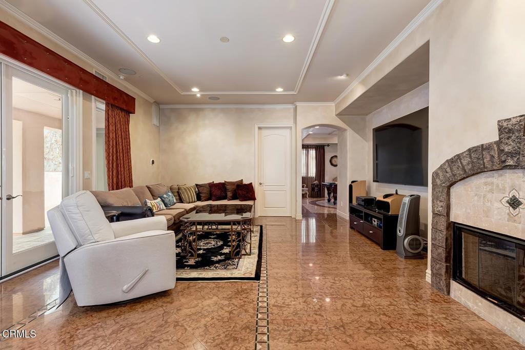 868 Braewood Court