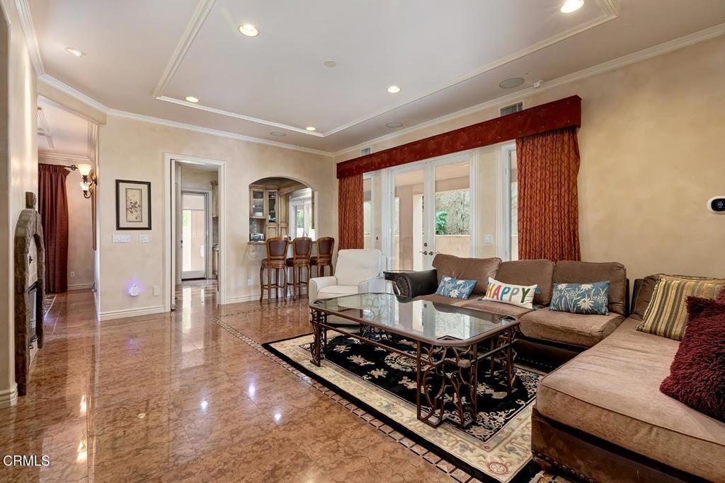 868 Braewood Court