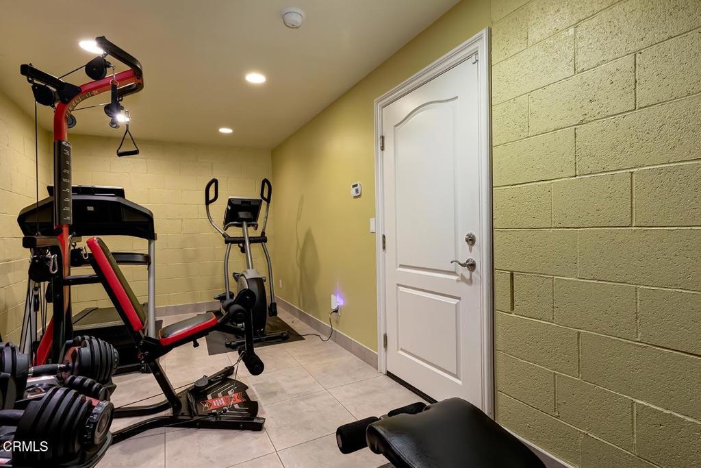 868 Braewood Court