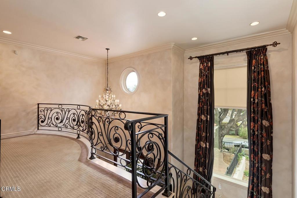 868 Braewood Court