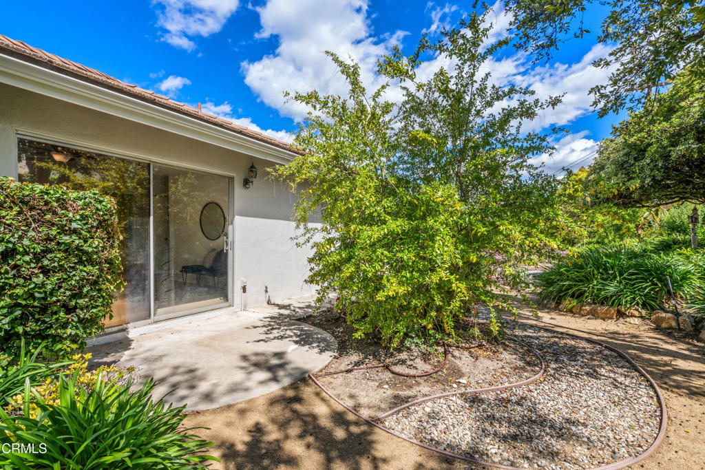 23272 Strathern Street