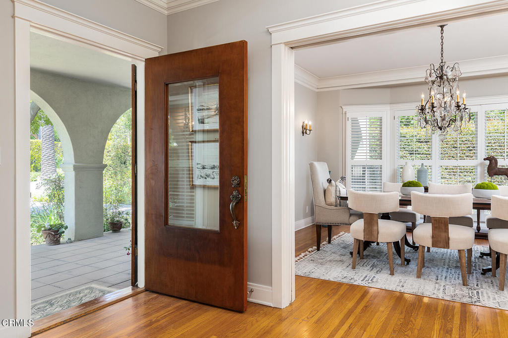 1220 Wentworth Avenue