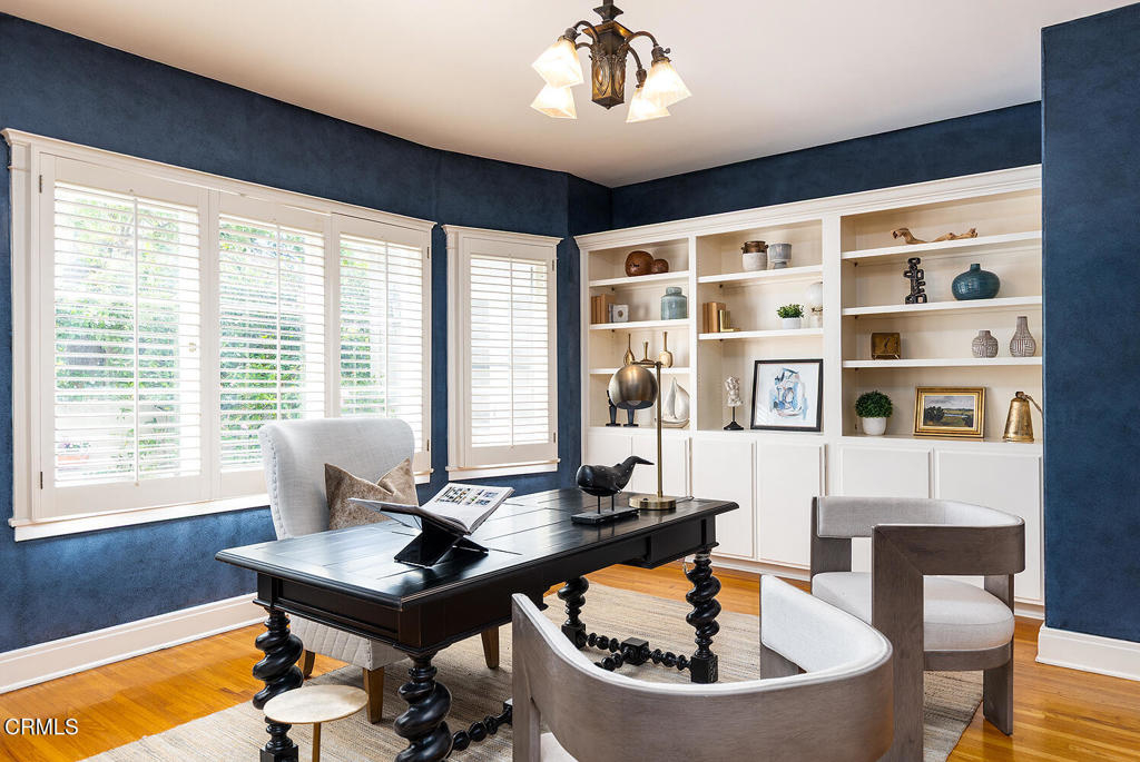 1220 Wentworth Avenue