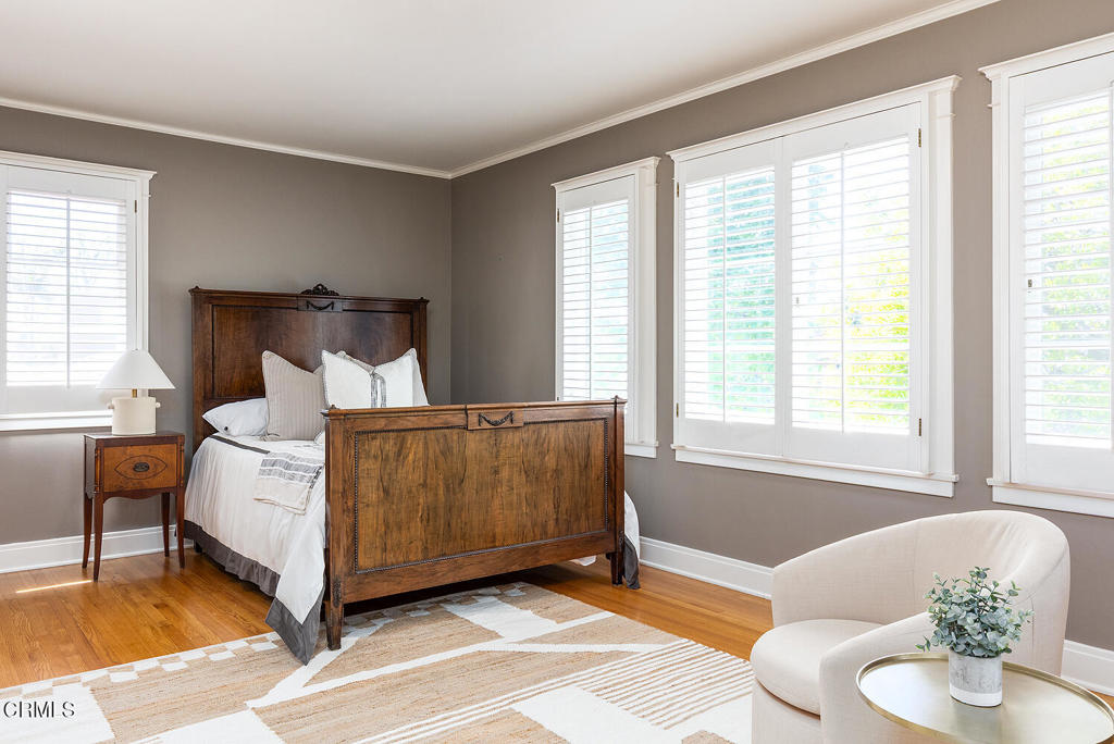 1220 Wentworth Avenue