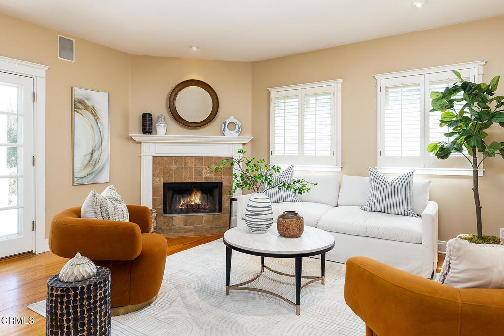 1220 Wentworth Avenue