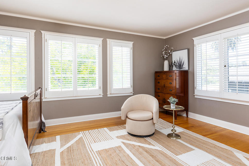 1220 Wentworth Avenue