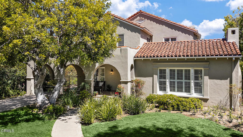 1220 Wentworth Avenue