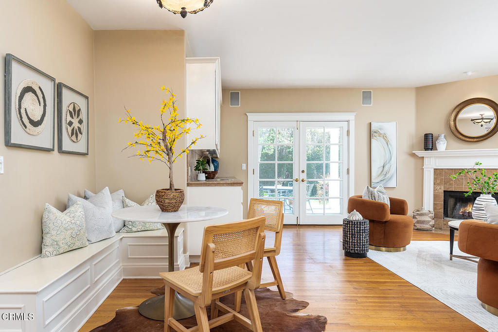 1220 Wentworth Avenue