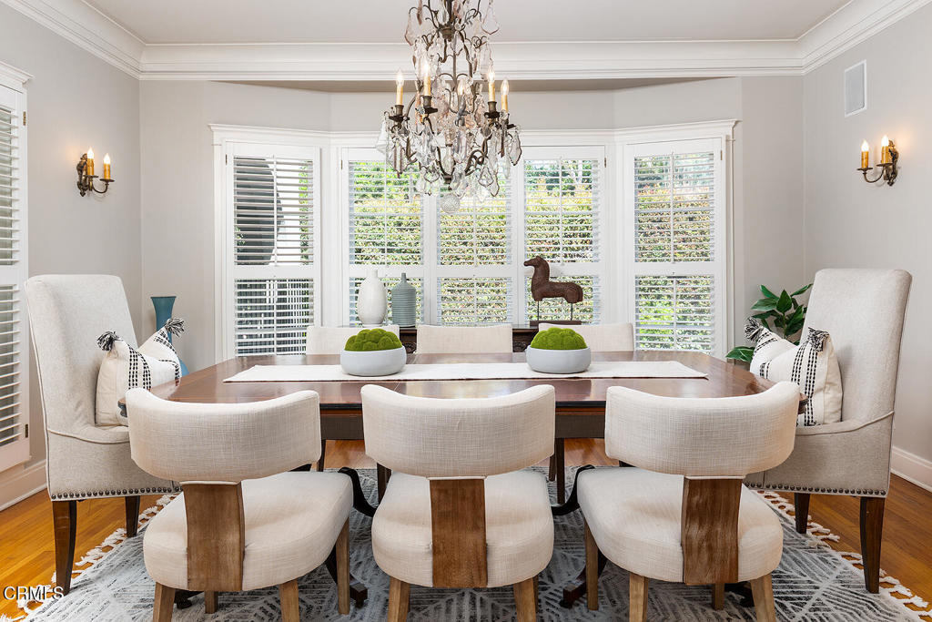 1220 Wentworth Avenue