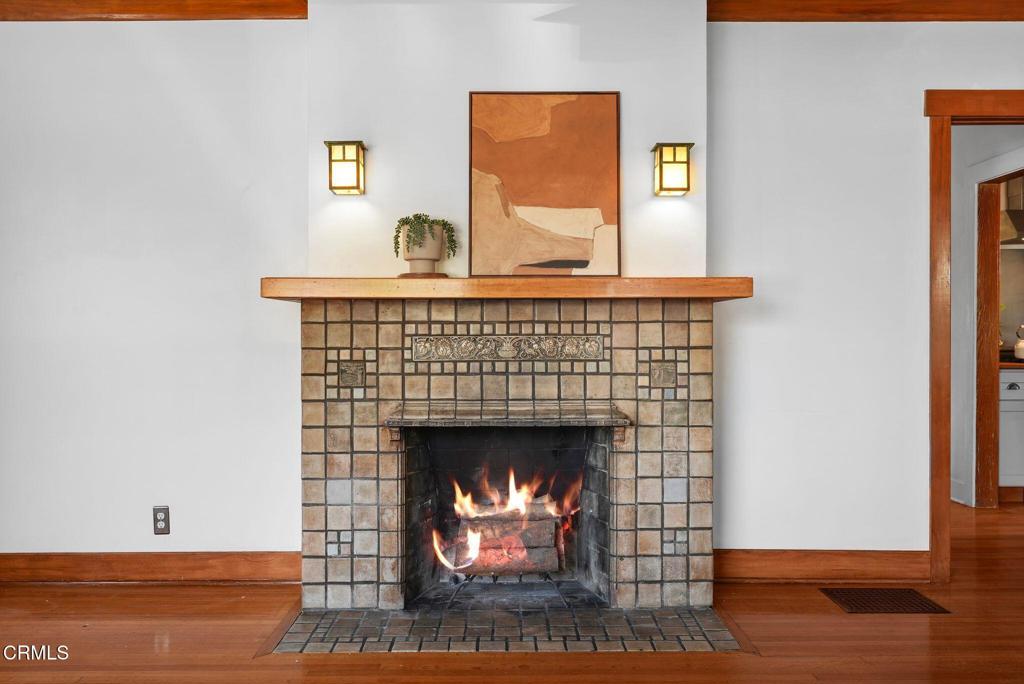 1393 N Mentor Avenue